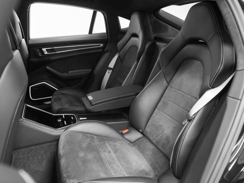 Certified 2023 Porsche Panamera GTS AWD/4WD image 50