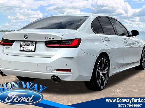 Used 2023 BMW 330i Sedan w/ Driving Assistance Package image 8