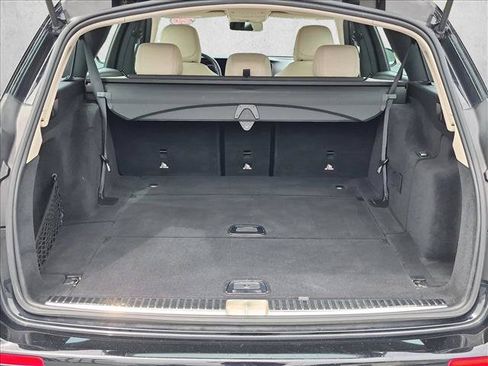 Used 2020 Mercedes-Benz E 450 4MATIC Wagon image 6