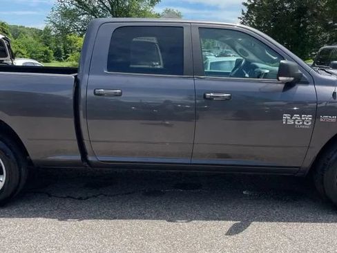Used 2019 RAM 1500 Big Horn AWD/4WD image 9