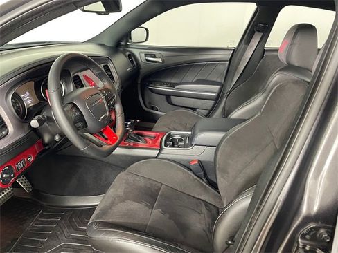 Used 2023 Dodge Charger R/T w/ Plus Group image 2