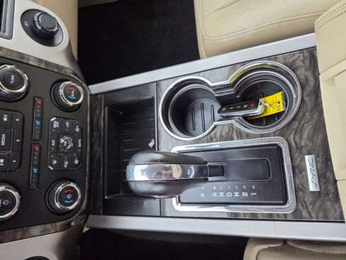 Used 2017 Ford Expedition Limited w/ Equipment Group 301A AWD/4WD image 10