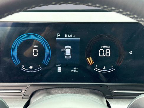 Used 2025 Hyundai Kona SEL FWD image 29