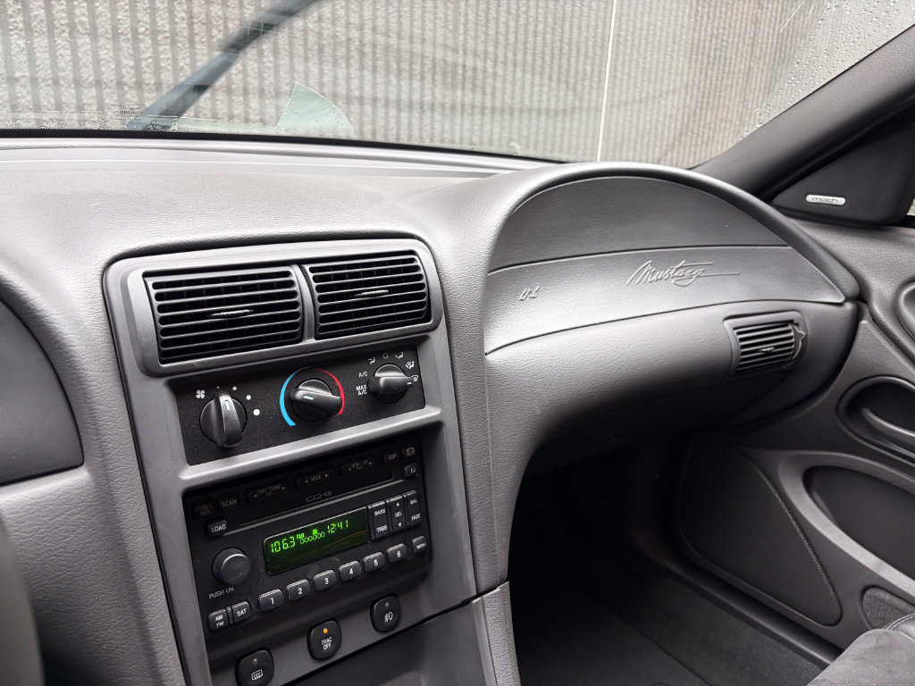 Used 2004 Ford Mustang Cobra RWD image 26