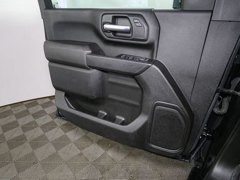 Used 2022 Chevrolet Silverado 2500 Custom w/ Custom Value Package AWD/4WD image 30