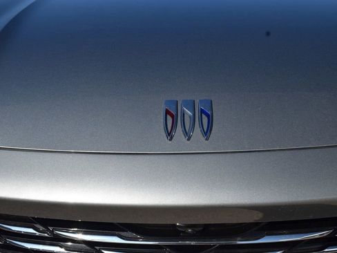 New 2025 Buick Envision Preferred image 10