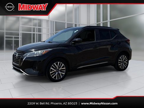 Certified 2024 Nissan Kicks SR FWD image 1