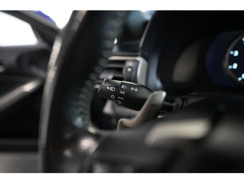 Used 2017 Lexus IS 200t F Sport w/ F Sport Package RWD image 23