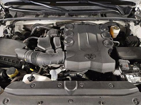 Used 2020 Toyota 4Runner Limited image 23