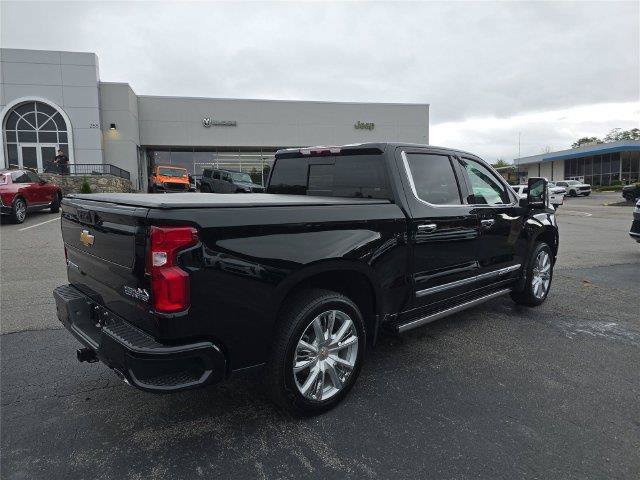 Used 2026 Chevrolet Silverado 1500 High Country w/ High Country Premium Package AWD/4WD image 2