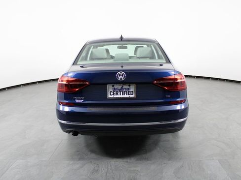 Used 2019 Volkswagen Passat 2.0T Wolfsburg w/ Wheels & Sunroof Package image 8