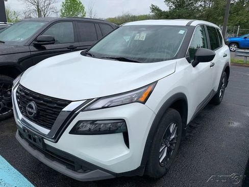 Used 2023 Nissan Rogue S AWD/4WD image 1