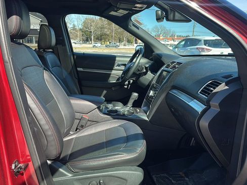 Used 2019 Ford Explorer Sport w/ Equipment Group 401A image 22