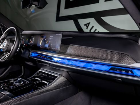 Used 2023 BMW 760i xDrive 760i xDrive w/ Executive Package image 27