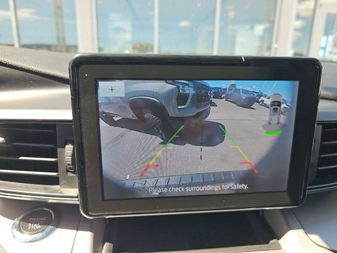 Used 2022 Ford Explorer XLT AWD/4WD image 22