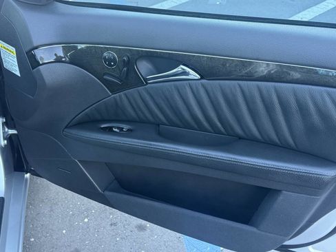 Used 2003 Mercedes-Benz E 320 Sedan image 18