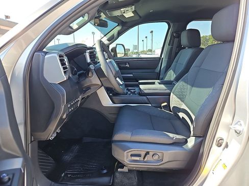 Used 2026 Toyota Tundra SR5 w/ TRD Off-Road Package AWD/4WD image 15