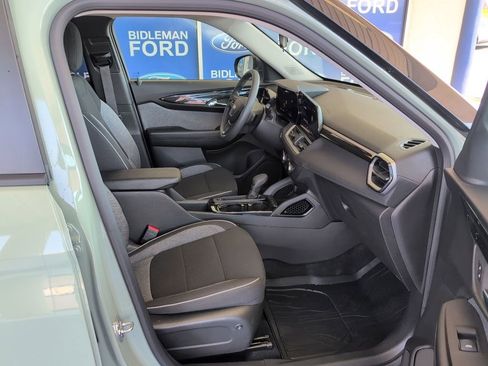 Used 2026 Chevrolet TrailBlazer LS w/ LS Convenience Package AWD/4WD image 32