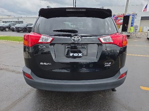 Used 2015 Toyota RAV4 XLE AWD/4WD image 6