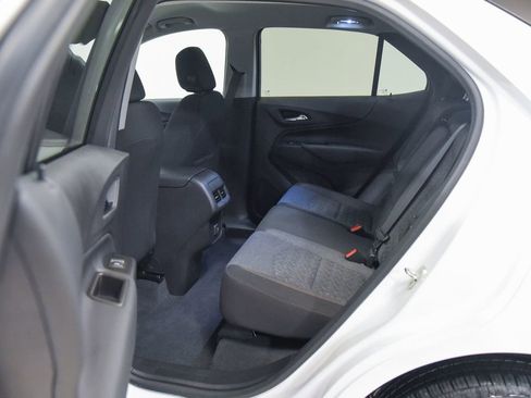 Used 2022 Chevrolet Equinox LT FWD image 14