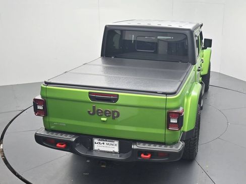 Used 2025 Jeep Gladiator Rubicon w/ Convenience Group AWD/4WD image 54