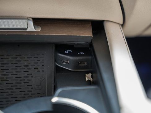 Used 2021 Mercedes-Benz GLE 350 image 24