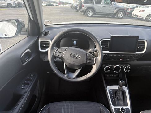 New 2026 Hyundai Venue SEL image 15