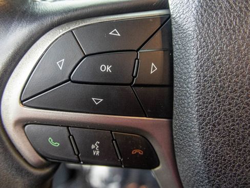 Used 2018 Jeep Grand Cherokee Altitude image 35