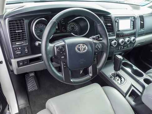 Used 2019 Toyota Sequoia Limited image 9