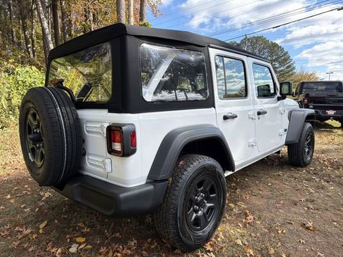 Used 2024 Jeep Wrangler Sport image 5
