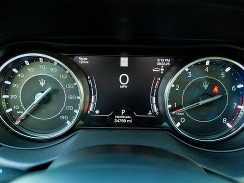 Used 2022 Maserati Levante GT image 42