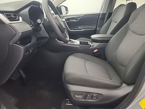 Used 2024 Toyota RAV4 XLE image 26