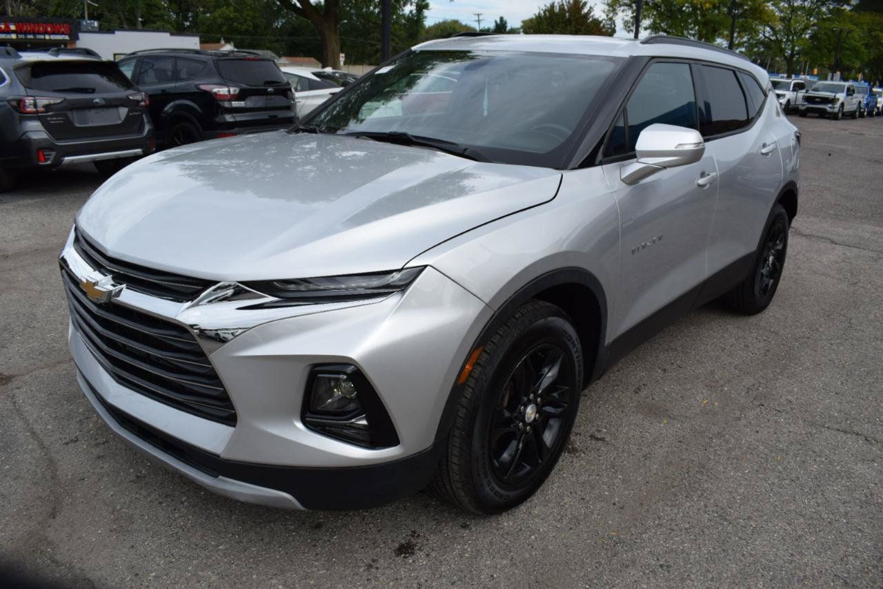 Used 2020 Chevrolet Blazer LT FWD image 2