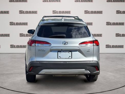 Used 2023 Toyota Corolla Cross LE w/ Moonroof Package AWD/4WD image 4