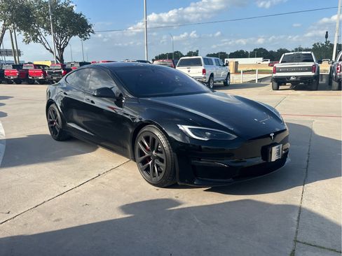 Used 2024 Tesla Model S Plaid AWD/4WD image 2