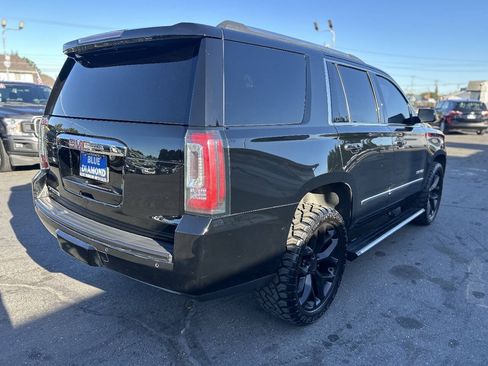 Used 2018 GMC Yukon Denali w/ Denali Ultimate Package AWD/4WD image 6