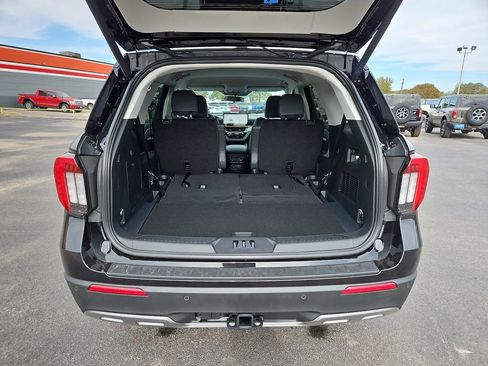 New 2026 Ford Explorer Active w/ Active Comfort Package image 18