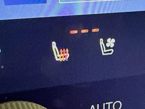 Certified 2025 Lexus RX 350 Premium w/ Accessory Package (Z1) image 20