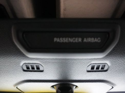 Used 2021 Jeep Wrangler Sport S image 17