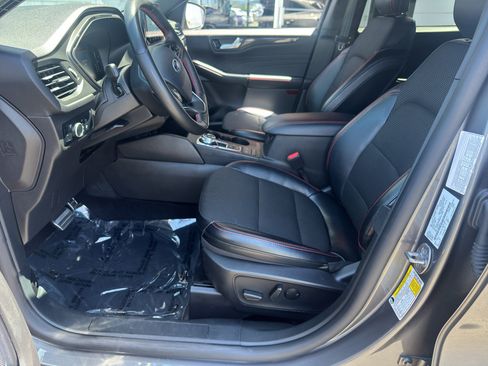 Used 2024 Ford Escape ST-Line AWD/4WD image 5