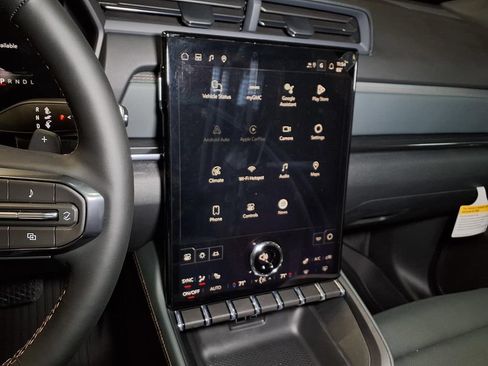 New 2026 GMC Terrain AT4 w/ Technology Package II AWD/4WD image 18