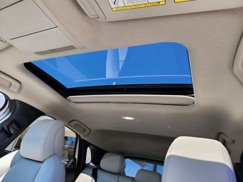 Used 2025 MAZDA CX-30 2.5 Turbo w/ Premium Plus Pkg image 16