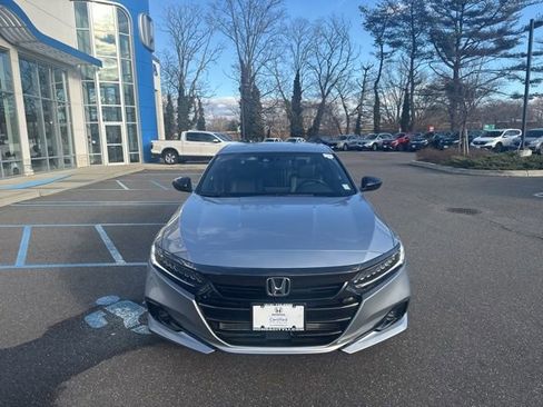Used 2022 Honda Accord Sport image 3
