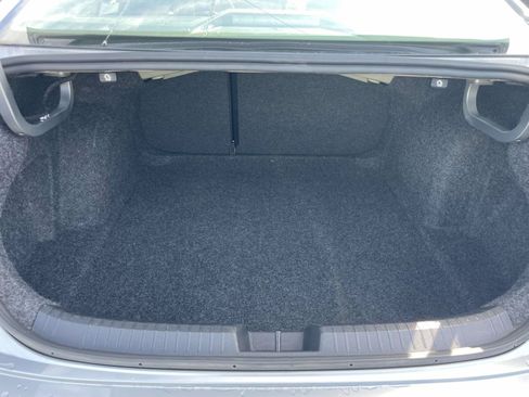 Used 2024 Volkswagen Jetta SE FWD image 10