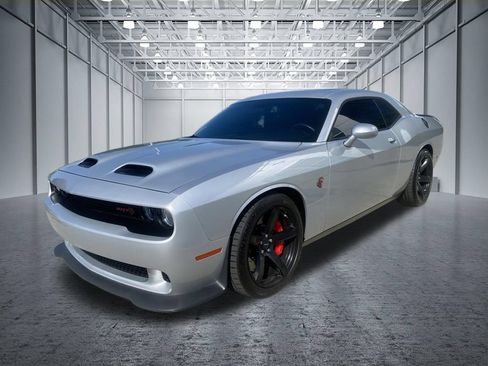 Used 2023 Dodge Challenger SRT Hellcat w/ Driver Convenience Group RWD image 11