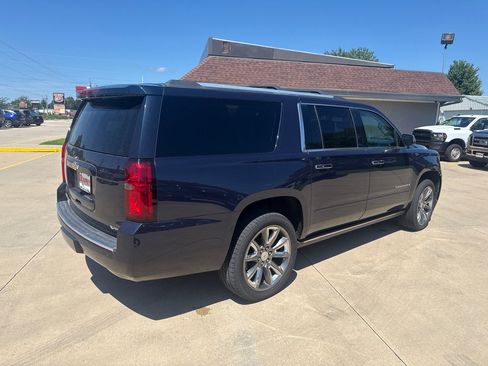 Used 2018 Chevrolet Suburban Premier AWD/4WD image 5