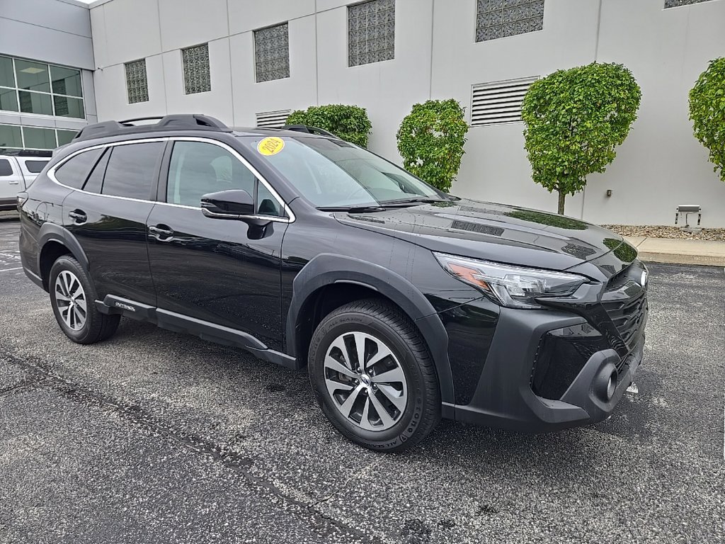Used 2024 Subaru Outback Premium AWD/4WD image 4