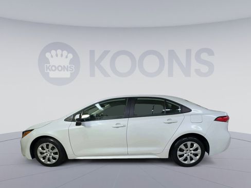 Used 2024 Toyota Corolla LE FWD image 7