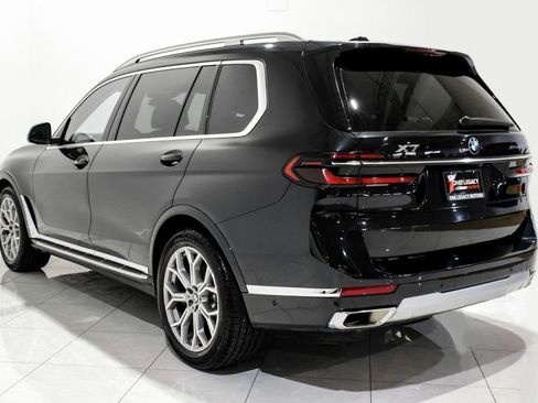 Used 2024 BMW X7 xDrive40i image 9