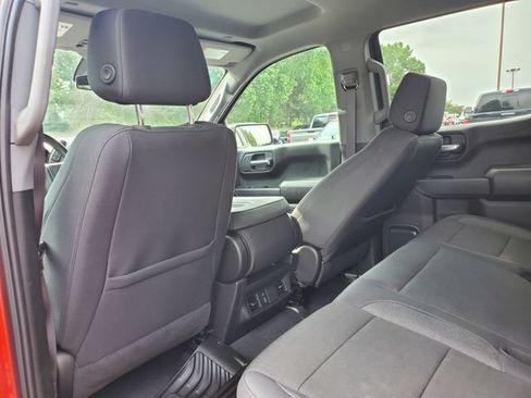 Certified 2025 Chevrolet Silverado 1500 Custom Trail Boss w/ LPO, Dark Essentials Package AWD/4WD image 14